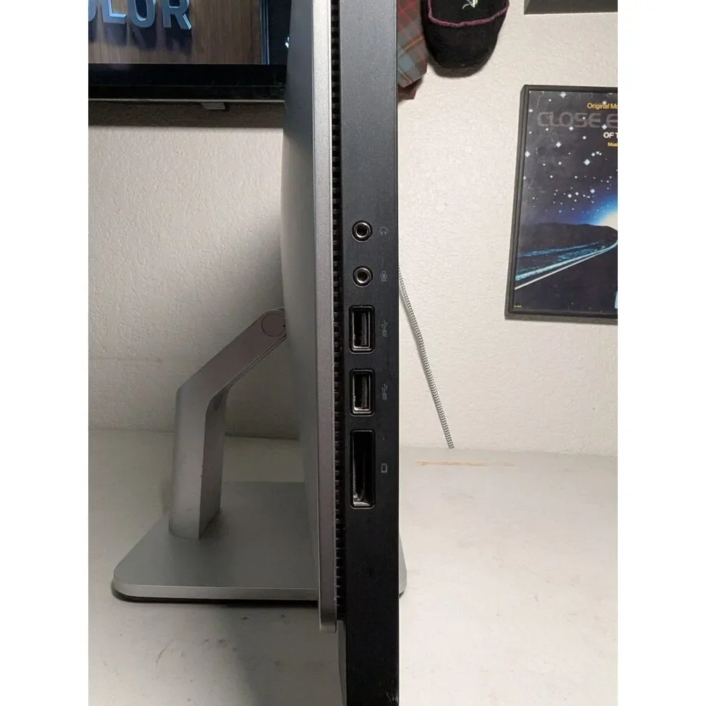 Dell OptiPlex All-in-One Desktop - Core i3, 240GB SATA SSD